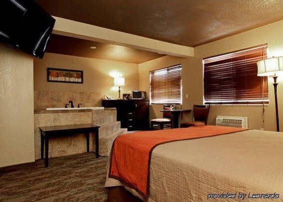 Econo Black Hills Lodge